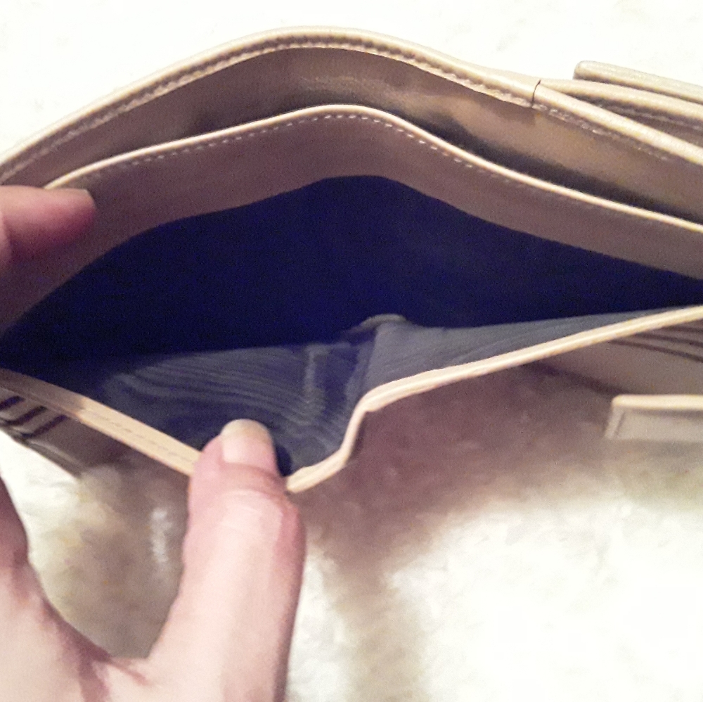 Gucci monogram wallet - Picture 12 of 16